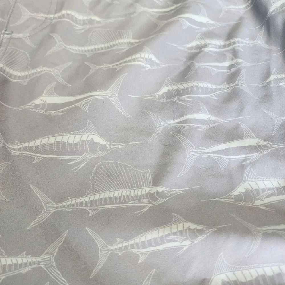 Huk Performance Fishing Shorts Mens‎ XXL Gray Marlin Sailfish Skeleton Print